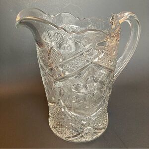 Antique Indiana Early American Pattern Glass Rayed Flower Splendor Pitcher